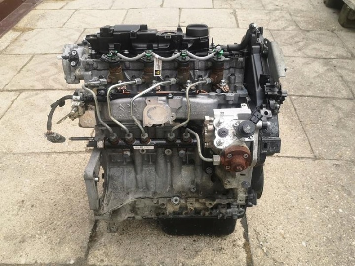 MOTEUR BLOC POTEAU 1.4 E-HDI CITROEN PEUGEOT 10FDCG