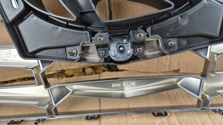 GRILLE CALANDRE CHLODNICY+STELAZ+KAMERA HYUNDAI TUCSON IV 2020- N-LINE NEUF