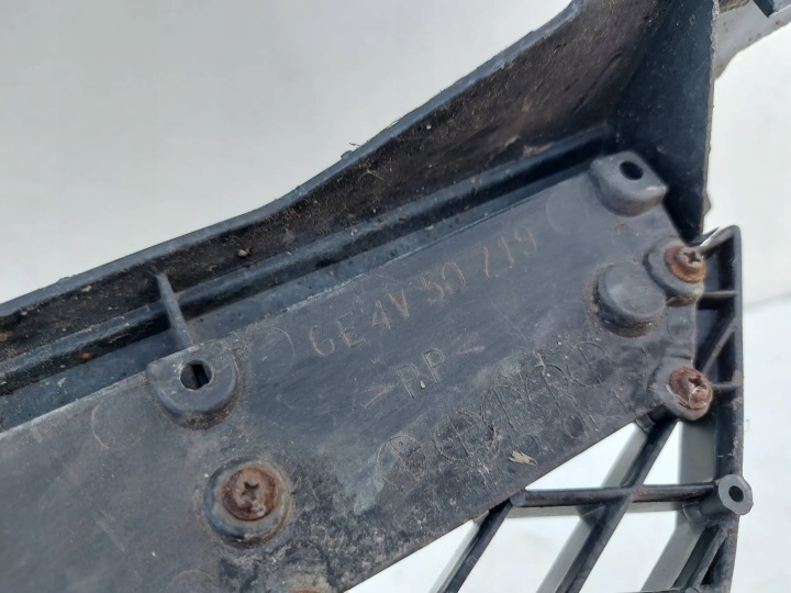 MAZDA 626 GRILLE CALANDRE