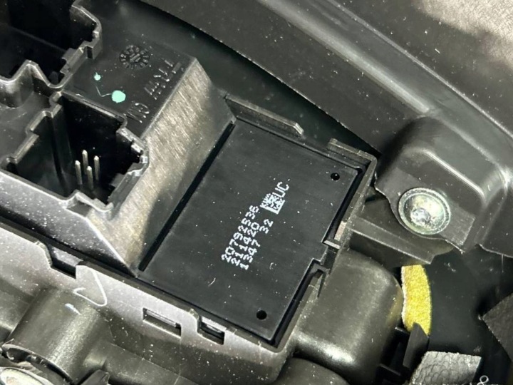 CHEVROLET ORLANDO 2011 GAUCHE CÔTÉ CARDAN BRODERIE PORTES AVANT