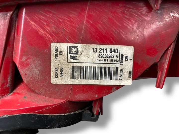 OPEL CORSA D 1400CM3 2009 GAUCHE CÔTÉ PHARE ARRIÈRE BERLINE COMPACTE 13211840