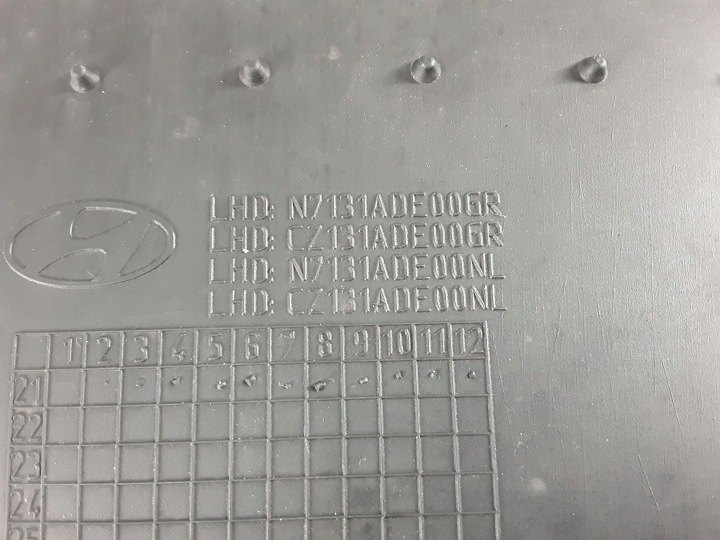 TAPIS DE SOL AUTOMOBILE HYUNDAI TUCSON TL N7131ADE00GR