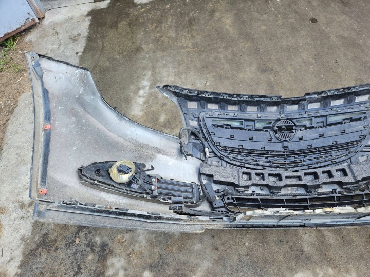 13238285 PARE-CHOCS AVANT OPEL INSIGNIA A (G09) (2008-2017)