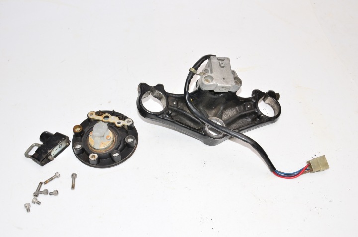 YAMAHA FZ 750 85-91R CONTACTEUR D'ALLUMAGE ÉTAGÈRE ENTRÉE CLÉ SERRURE KIT