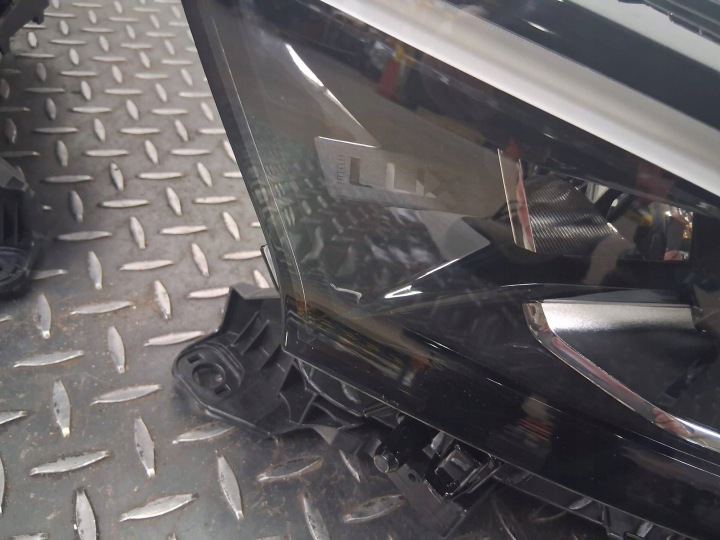 PHARE GAUCHE I DROIT AVANT OPEL MOKKA B RESTYLAGE OE 9867456180