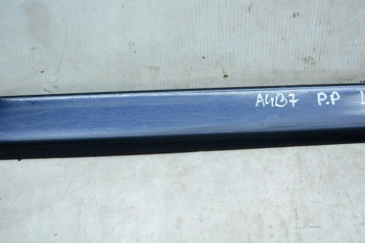 AUDI A4 B6 B7 S-LINE BAGUETTES PORTES REVÊTEMENT PORTES ENSEMBLE LZ5A