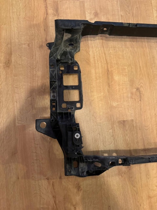 PANNEAU AVANT RENFORCEMENT AVANT AUDI Q7 Q8 SQ8 4M0805594D