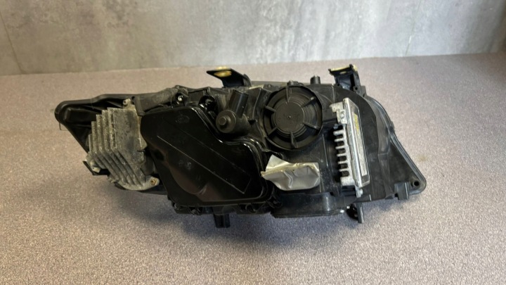 PHARE GAUCHE AVANT GAUCHE AVANT BMW 3 E90 E91 LIFT BI XÉNON DIRECTIONNELLE EUROPE