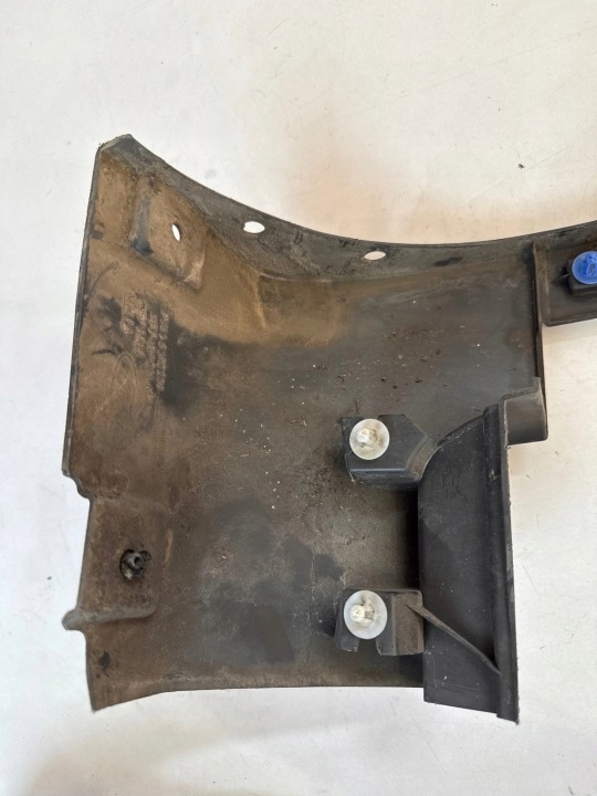 MOULURE GARDE-BOUE AVANT AVANT DROITE FORD KUGA MK1