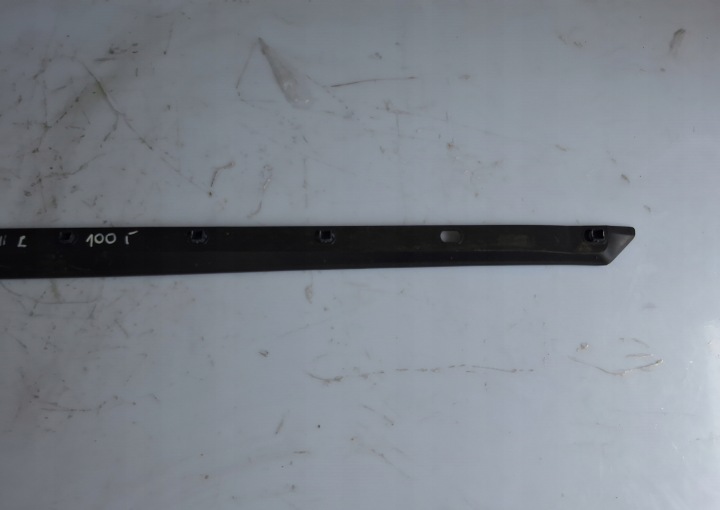 TOYOTA AURIS II UNIVERSEL LIFT MOULURE SEUIL GAUCHE 75852-02081