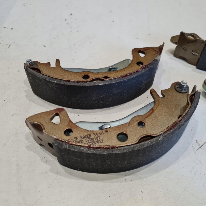 PEUGEOT 106 CITROEN SAXO PLAQUETTES FREIN KAGER 34-0175