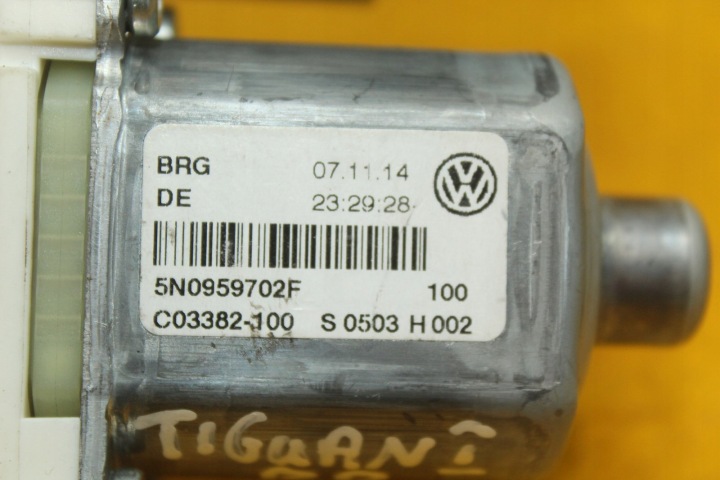 PETIT MOTEUR CONTRÔLEUR VITRES DROIT AVANT VW TIGUAN I 3C0959792B 5N0959702F