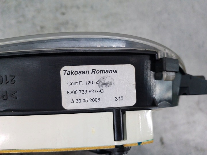 COMPTEUR DACIA SANDERO I 8200733621 21677499-2 1.6 MPI