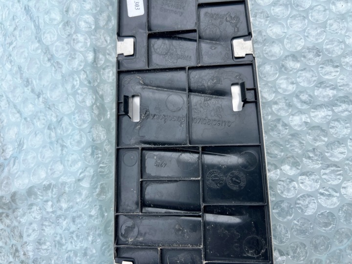 BMW G31 MOULURE SEUIL COFFRE ALUMINIUM ENSEMBLE GAUCHE DROITE 7387530