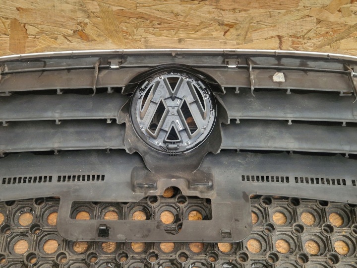 VW TOURAN 1 CALANDRE GRILLE PARE-CHOCS AVANT 1T0853651