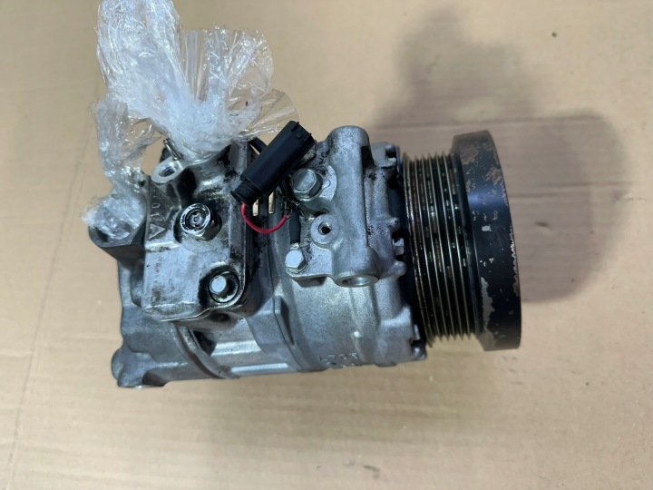 COMPRESSEUR DE CLIMATISATION COMPRESSEUR CLIMATISATION MERCEDES SL R230, W230 ZU 5.0 B