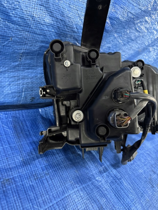 PHARE AVANT GAUCHE MAZDA MX-30 E-SKYACTIV DN4J-67890 UK