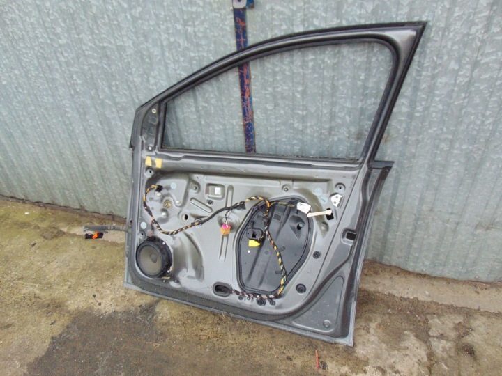 VW POLO 6R 09-14R PORTES DROIT AVANT LD7R 5D