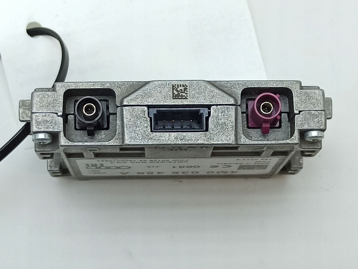AMPLIFICATEUR D'ANTENNE AUDI A4 S4 B9 8W 4M0035456A