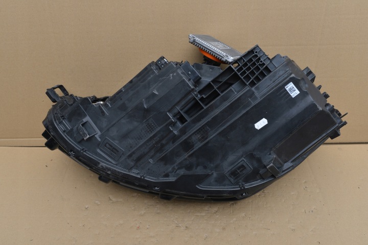 PHARE AVANT AVANT DROITE VW PASSAT B9 3J1941036