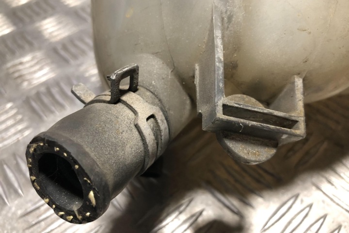 RÉSERVOIR D'EXPANSION SAAB 9-5 (YS3E) 90499767 3.0L DIESEL 130KW 2004