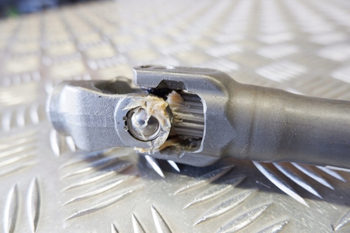 CONNECTEUR COLONNES DIRECTION NISSAN X-TRAIL (T32_) 480804BG0A 1.6L DIESEL