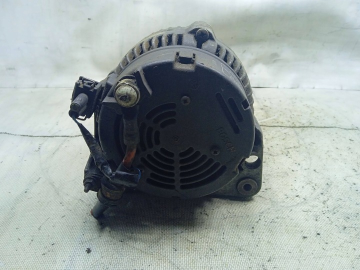 ALTERNATEUR 0120485043 AUDI A3 VW GOLF IV 1.6 70A