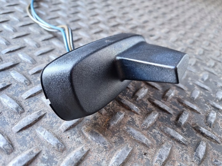 2007 CADILLAC ESCALADE ANTENNE GPS GOUPILLE 15837119