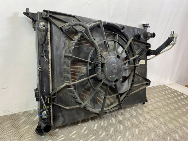 2017 KIA SORENTO ENSEMBLE RADIATEURS P2056210