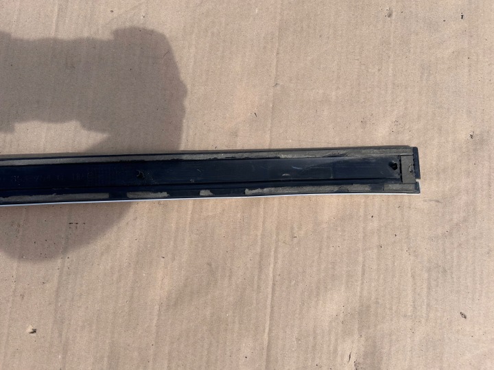 VW TOURAN LIFT CADDY 1T MOULURE PORTES DROITE ARRIÈRE CHROME 1T0853754G ORIGINAL