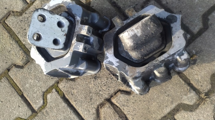 DAF 480 KM EURO 3 COUSSIN MOTEUR POIGNÉE MOTEUR FIXATION MOTEUR ROULEMENT