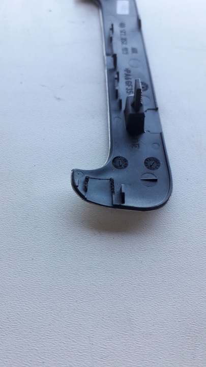 MOULURE DÉCOR CONSOLES GTI GTD VW GOLF 6 5K1858419