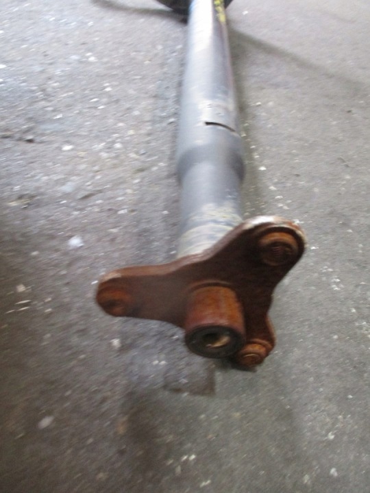 ARBRE DE TRANSMISSION AUDI Q3 2.0TDI 5N0521101J