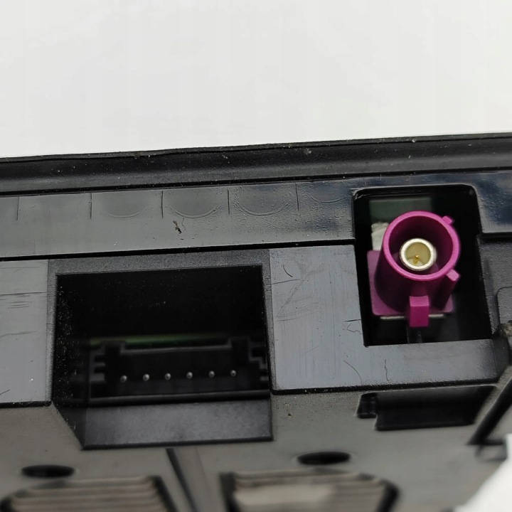 CHARGEUR INDUKCYJNA AUDI 4K0035502B 2.0L HYBRID 2021