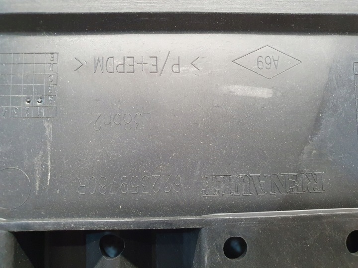 RENAULT FLUENCE PLAQUE INFÉRIEURE RENFORCEMENT PARE-CHOCS