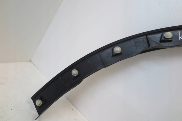 MOULURE GARDE-BOUE GAUCHE AVANT 75602-F4010 TOYOTA CHR I