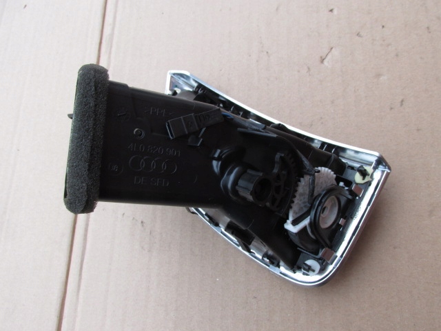 AUDI Q7 4L 2007R GRILLE CONDUIT D'AIR GAUCHE AVEC CONSOLES 4L0820901