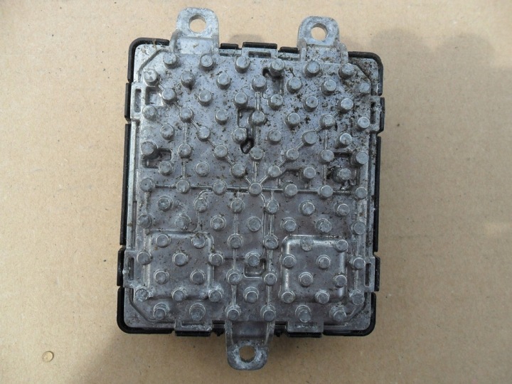 HYUNDAI I30 III LED CONTRÔLEUR CONVERTISSEUR MODULE 04921-91000