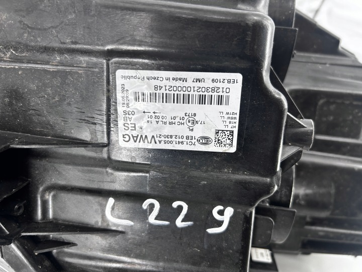 VW CRAFTER 7C1 PHARE GAUCHE 7C1941005A