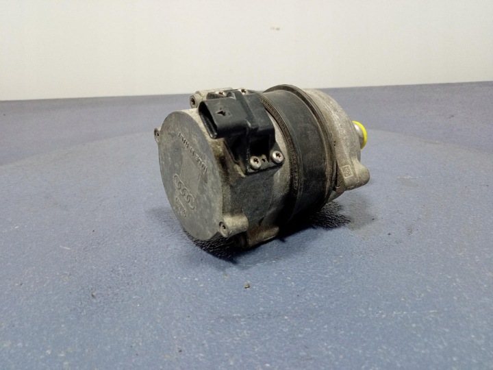 AUDI A4 B9 8W 2.0 TDI SUPPLÉMENTAIRE POMPE EAU ENAC46100