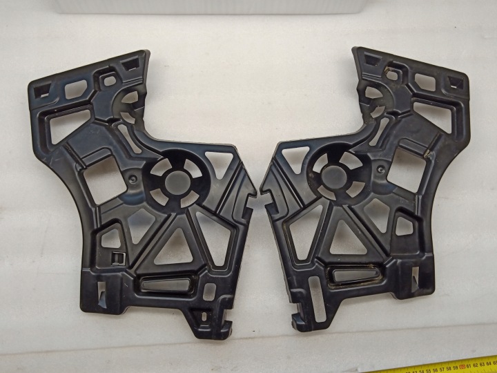 GLISSIÈRE PARE-CHOCS DROIT GAUCHE ARRIÈRE RENAULT MEGANE IV 852220075R 852231612R