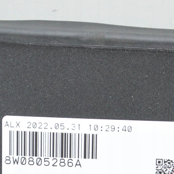 AUDI A4 AVANT B9 MOULURE PHARES AVANT GORNEGO DROITE 8W0805286A