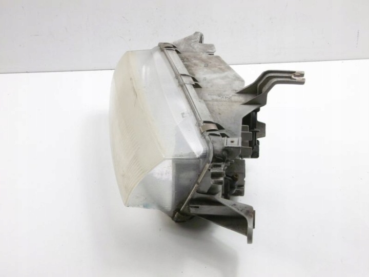 MAZDA 323 V BA PROJECTEUR GAUCHE KOITO 110-61700