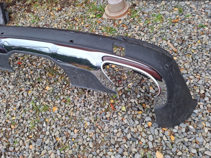 DIFFUSEUR PARE-CHOCS ARRIÈRE MERCEDES 253 GLC