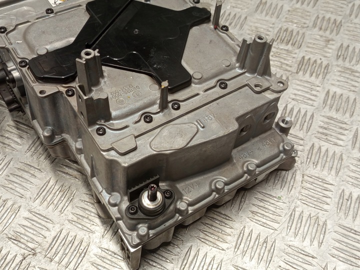 PORSCHE OE 9J1959663BG TAYCAN CONVERTISSEUR TENSION