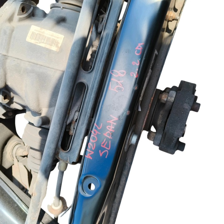MERCEDES W204 C CLASSE SUSPENSION ARRIÈRE POUTRE COMPLET