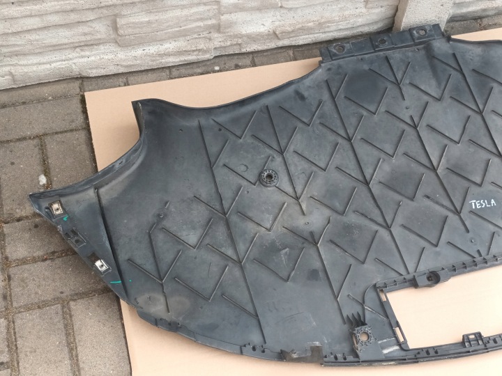 PROTECTION PLAQUE SOUS PARE-CHOCS ARRIÈRE TESLA 3 1137819-00-A