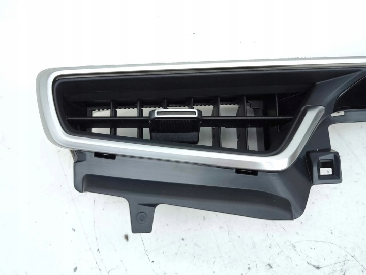 TOYOTA COROLLA E210 E21 2021 GAUCHE CÔTÉ GRILLES CONDUIT D'AIR