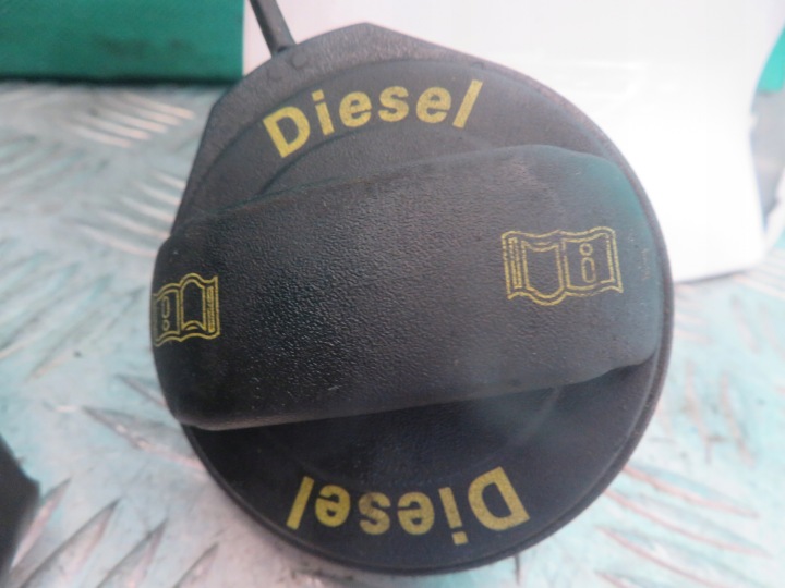 CLAPET GOULOTTE DE REMPLISSAGE CARBURANTS VOLKSWAGEN CRAFTER 22R