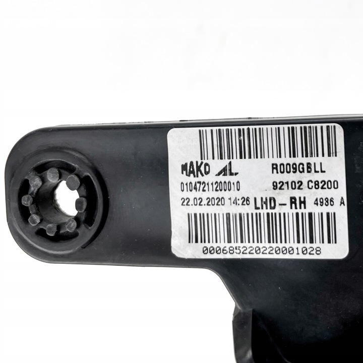 PROJECTEUR AVANT DROIT HYUNDAI I20 92102 C8200